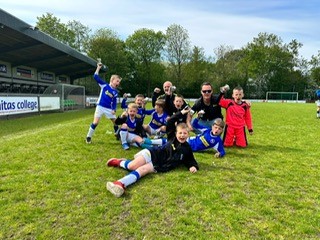 JO8-1 kampioen hemelvaart toernooi